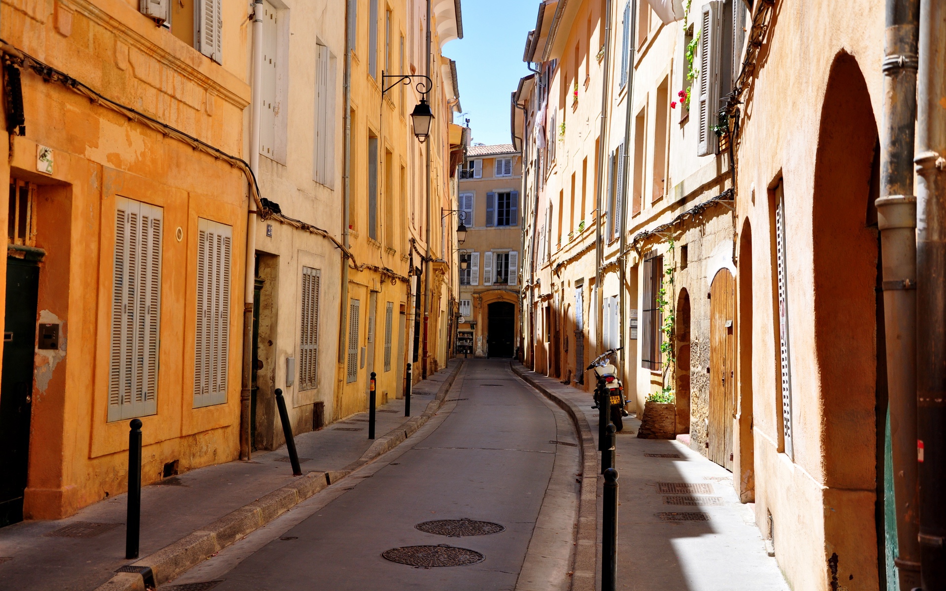 Экс ан прованс франция. Aix en Provence Франция. Центр города Aix-en-Provence.