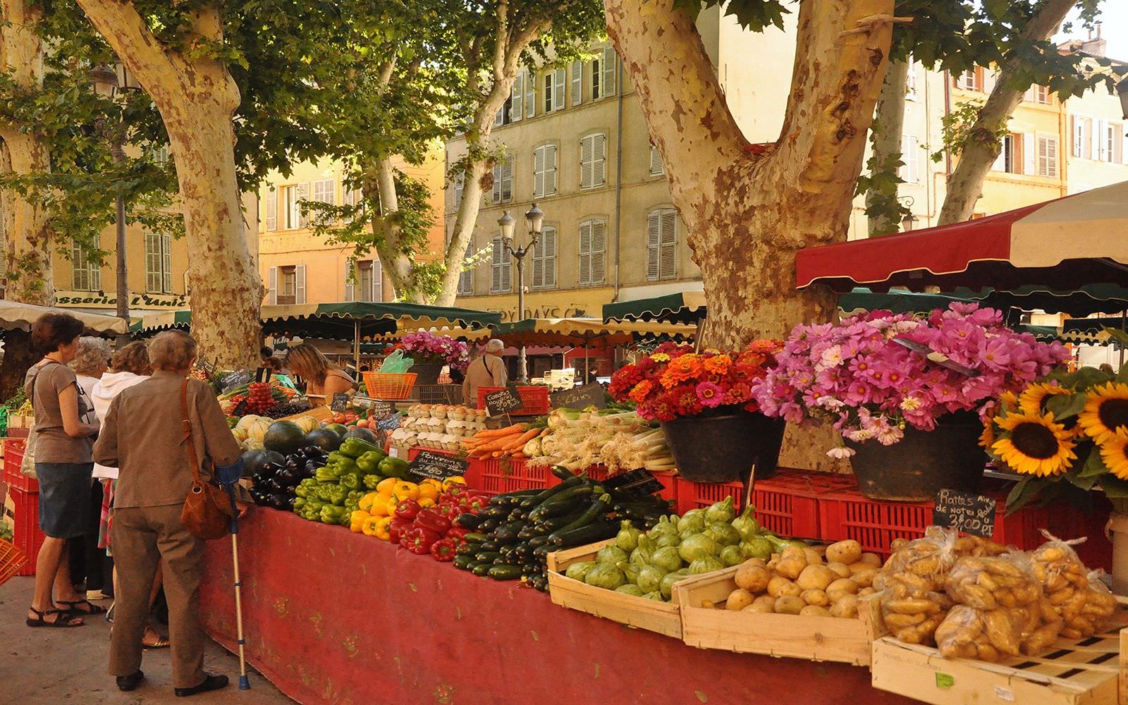 Market in Aix-en-Provence