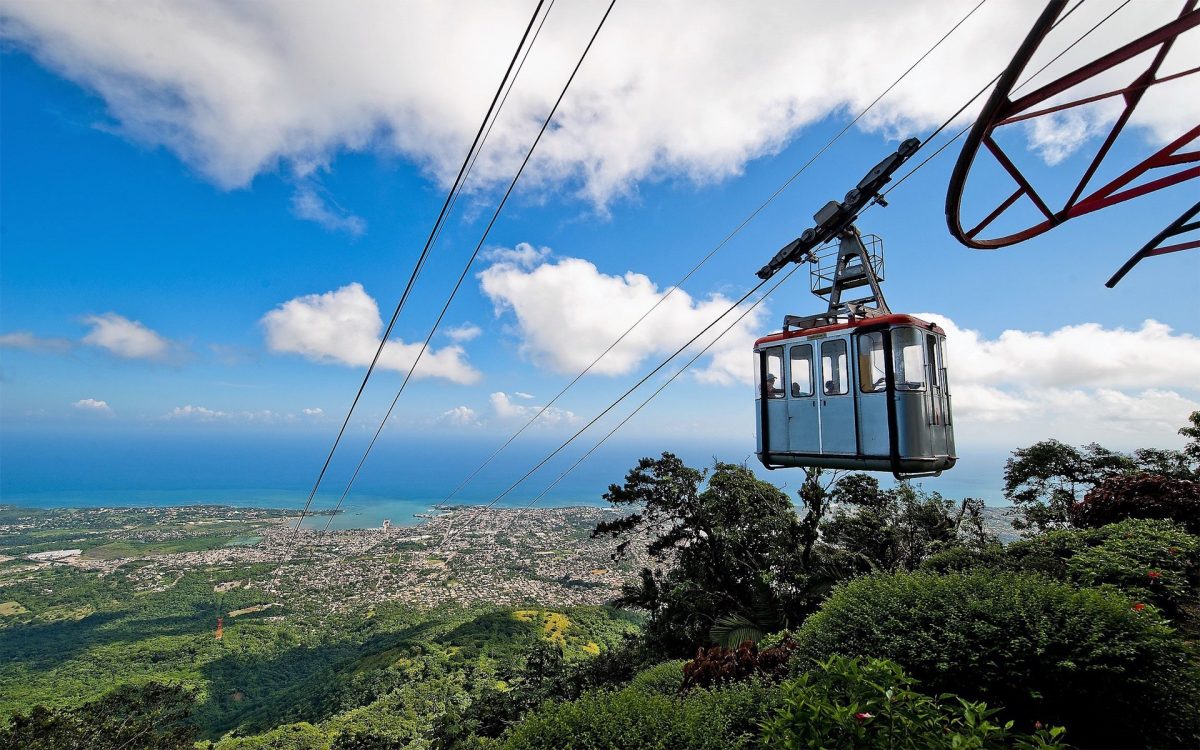 Cable car to Isabel de Torre