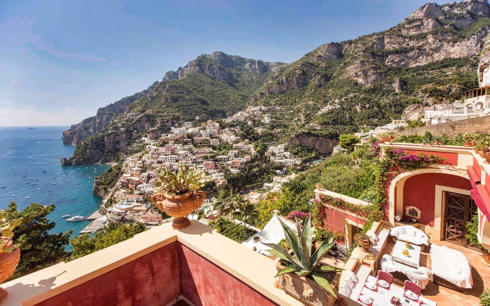 Вид с террасы виллы DLI 0016