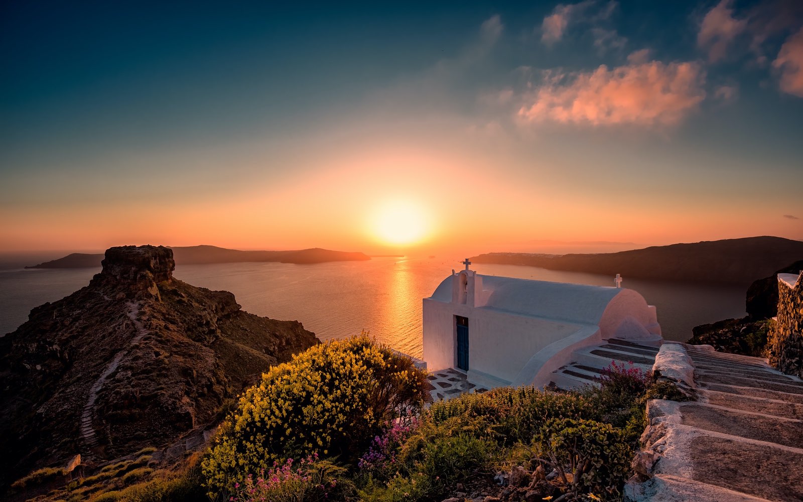 Sunset at Skaros Rock