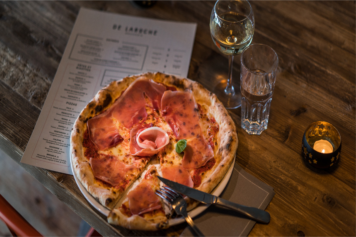 Закажите пиццу из печи