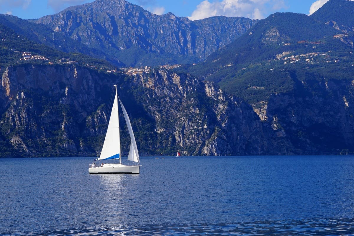 Sailing clubs and schools in Riva provide a successful alternative to windsurfing and kiteboarding