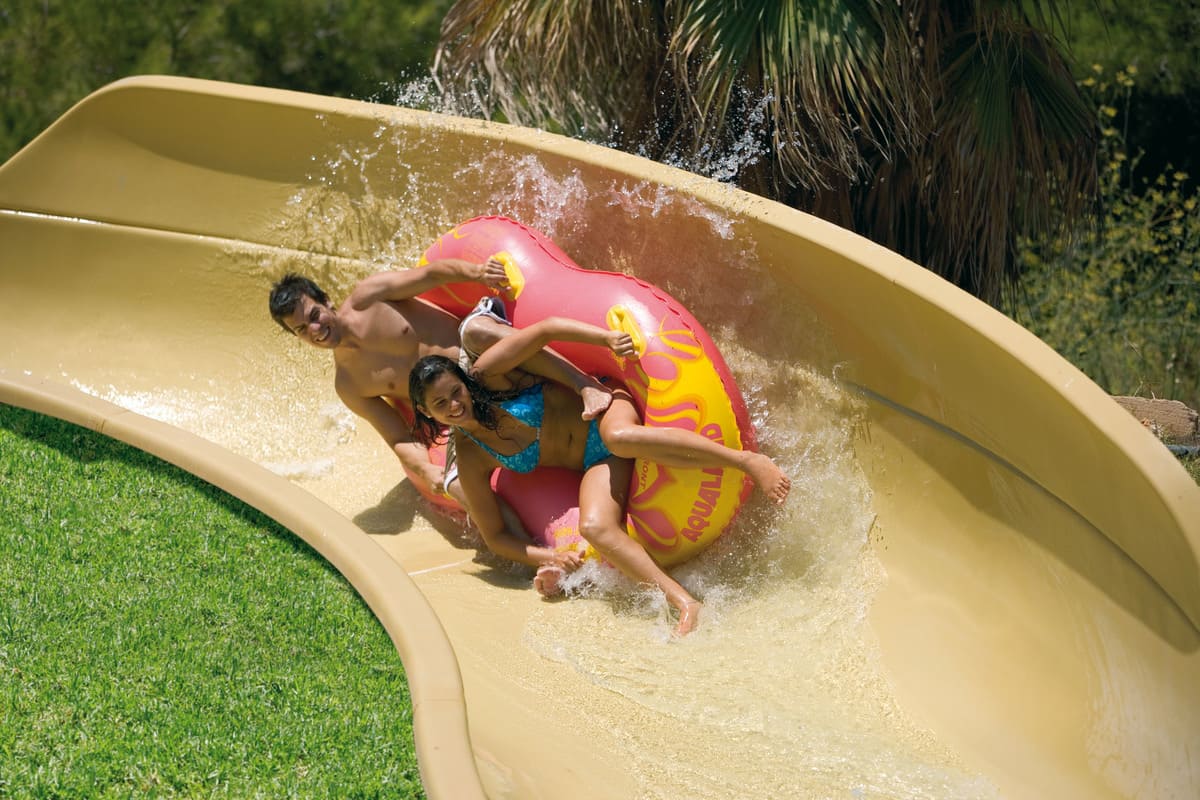 В Aqualand всегда много молодежи