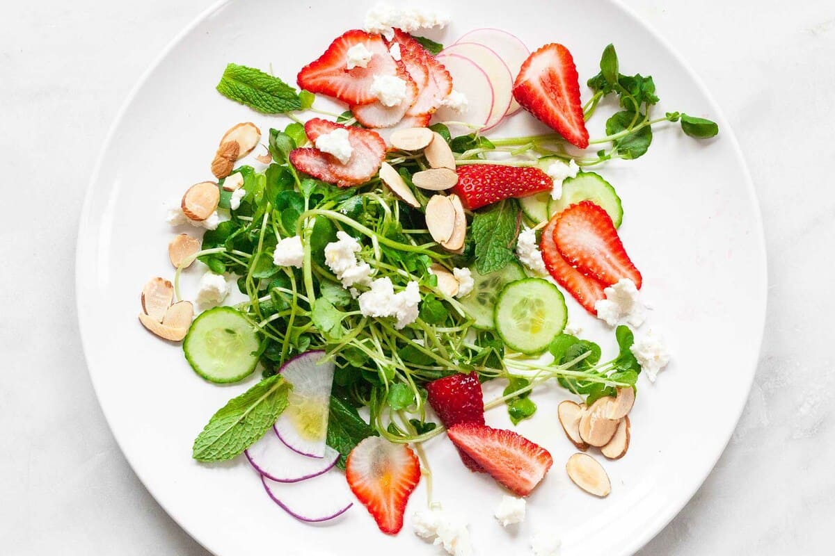 Strawberry salad