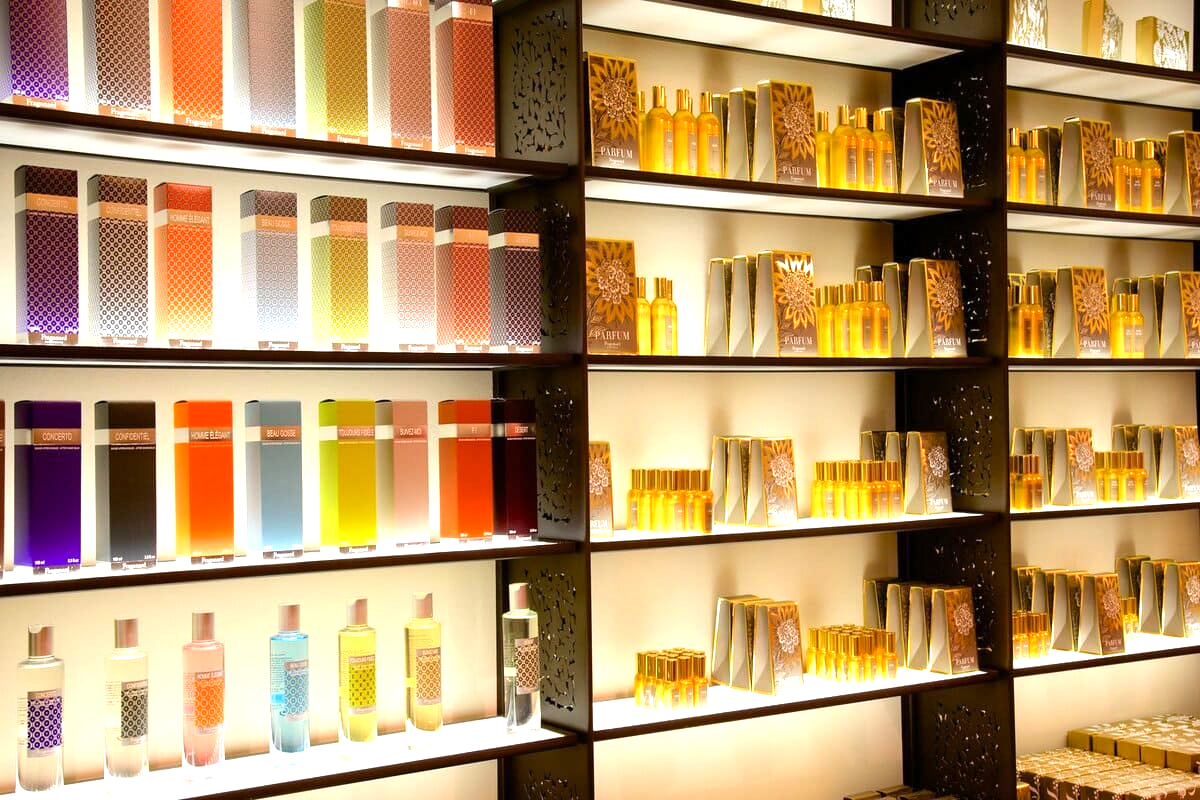 Chanel and Dior prefer jasmine from Grasse