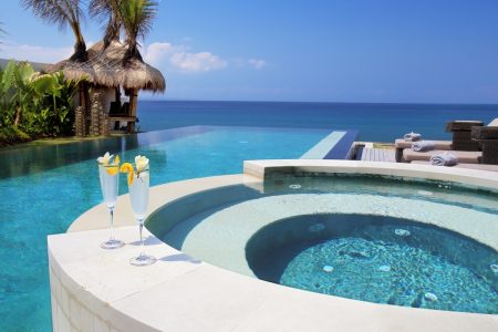 5 Impressive Bali Villas with Infinity Pools